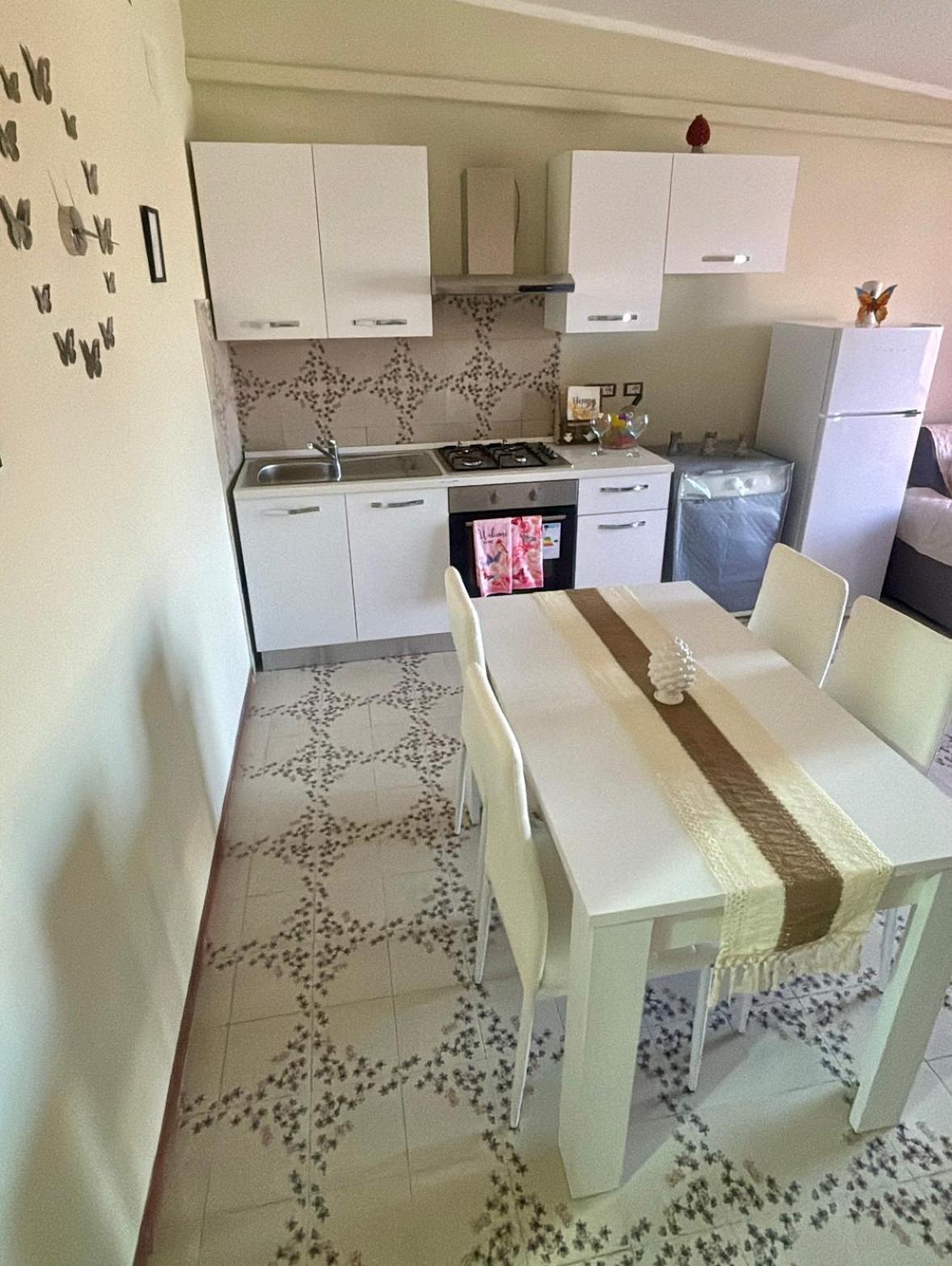 Appartamento Giardini Naxos Butterflies Home Schiso Εξωτερικό φωτογραφία