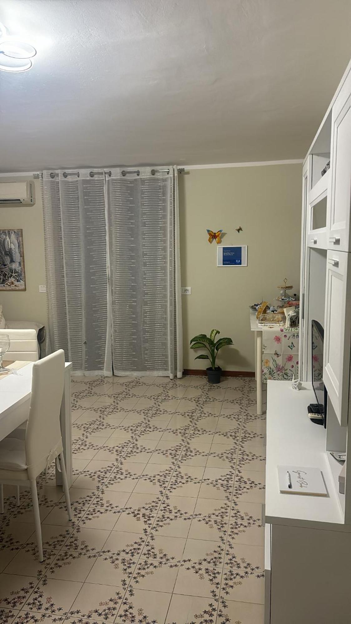 Appartamento Giardini Naxos Butterflies Home Schiso Εξωτερικό φωτογραφία
